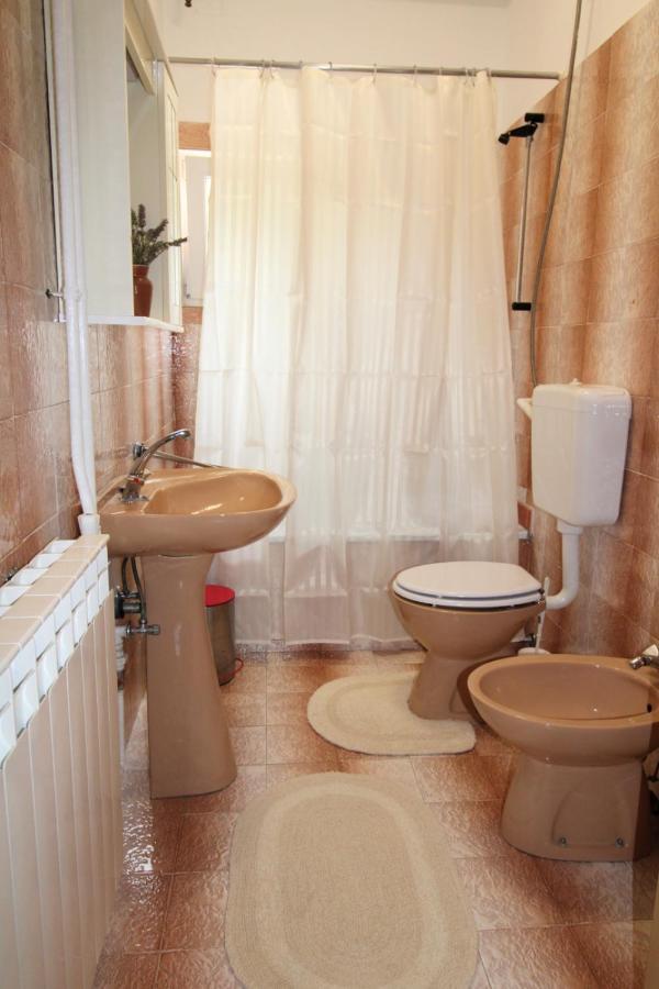 Apartment Valentina Ližnjan Екстериор снимка