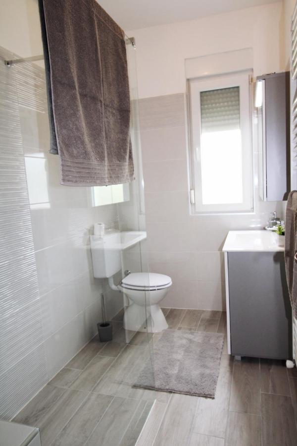 Apartment Valentina Ližnjan Екстериор снимка